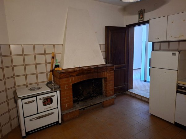 appartamento in vendita ad Arezzo in zona Ponte Alla Chiassa
