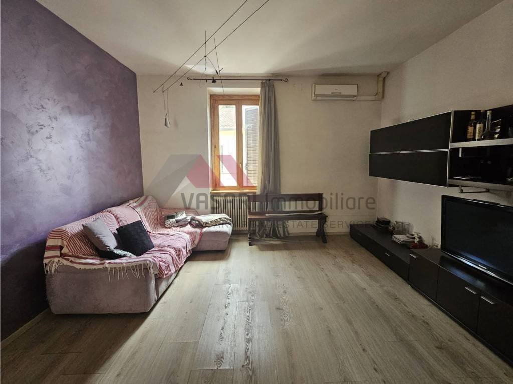 casa indipendente in vendita ad Arezzo