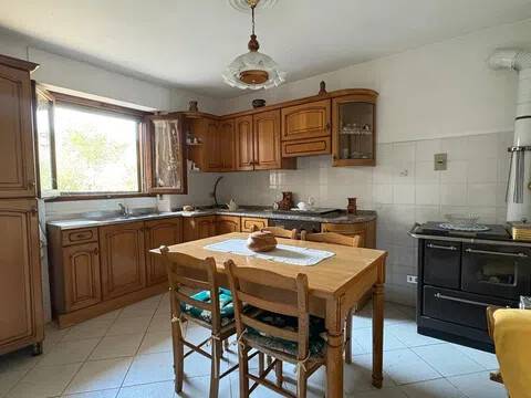 casa indipendente in vendita ad Arezzo in zona Molin Nuovo