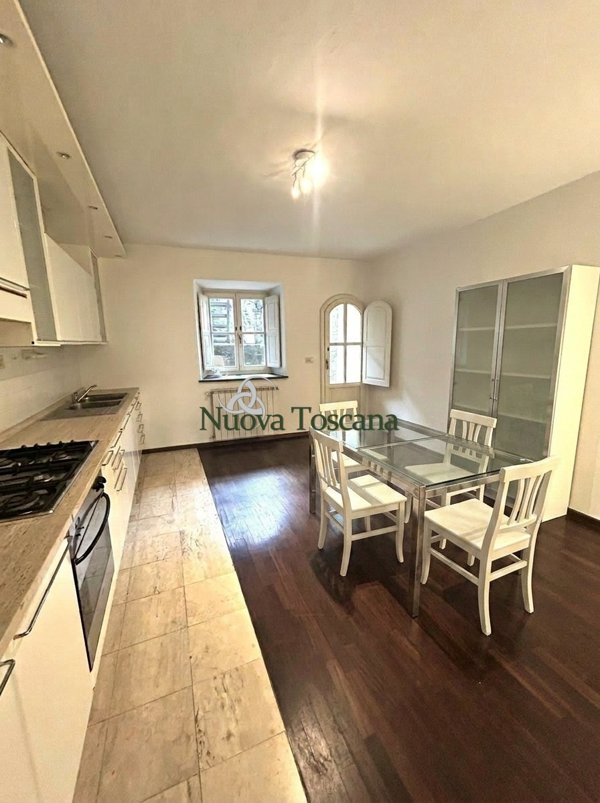 casa indipendente in vendita ad Arezzo in zona Centro Città