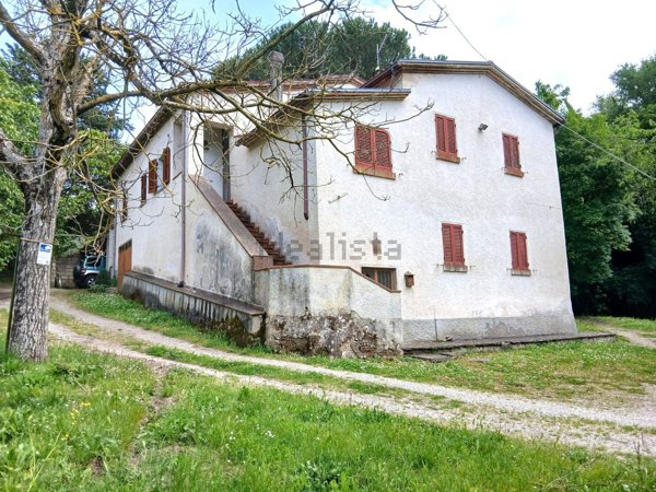 casale in vendita ad Arezzo in zona Staggiano