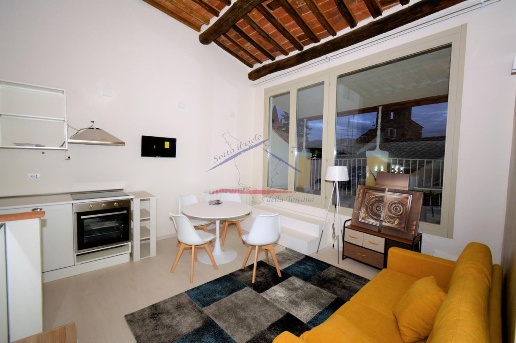 casa indipendente in vendita ad Arezzo in zona Centro Città