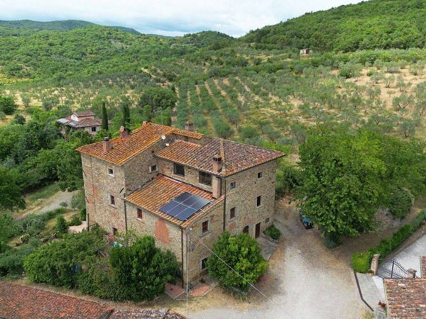 casa indipendente in vendita ad Arezzo