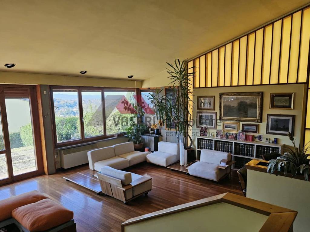 casa indipendente in vendita ad Arezzo in zona Antria