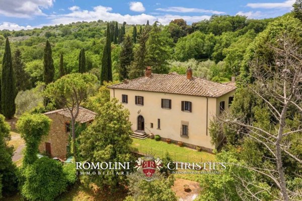 casa indipendente in vendita ad Arezzo in zona Centro Città