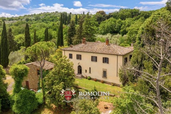 casa indipendente in vendita ad Arezzo in zona Centro Città
