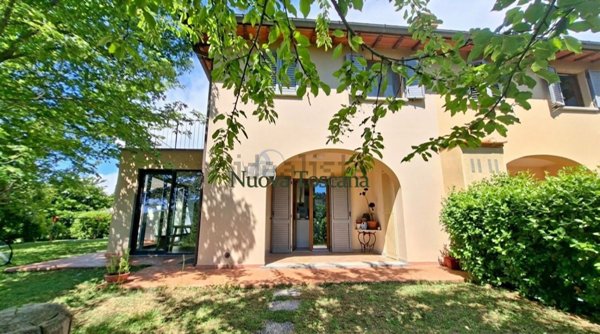 casa indipendente in vendita ad Arezzo in zona Chiassa-Tregozzano