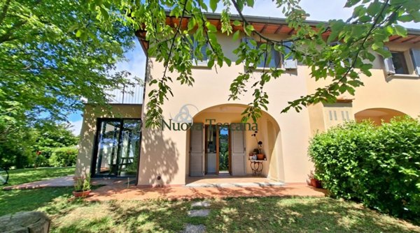 casa indipendente in vendita ad Arezzo in zona Chiassa-Tregozzano