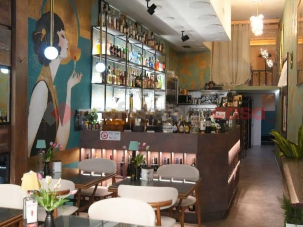 negozio in vendita ad Arezzo in zona Centro Città
