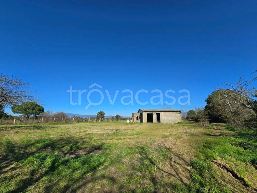 casa indipendente in vendita ad Arezzo in zona Agazzi