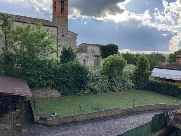 appartamento in vendita ad Arezzo in zona Quarata