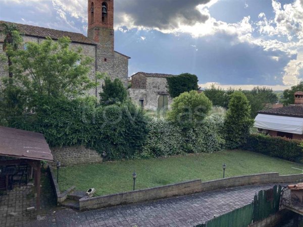 appartamento in vendita ad Arezzo in zona Quarata