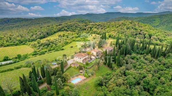 casa indipendente in vendita ad Arezzo in zona San Giuliano