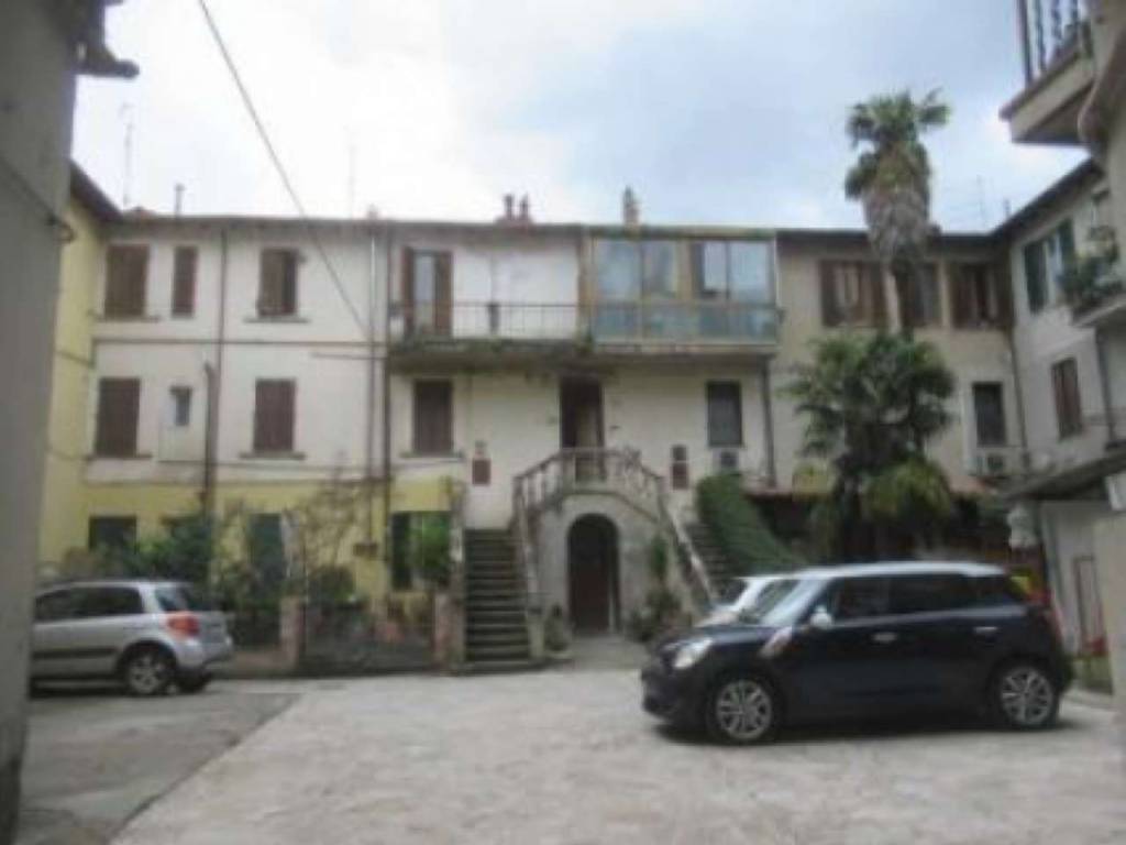 ufficio in vendita ad Arezzo in zona Vittorio Veneto