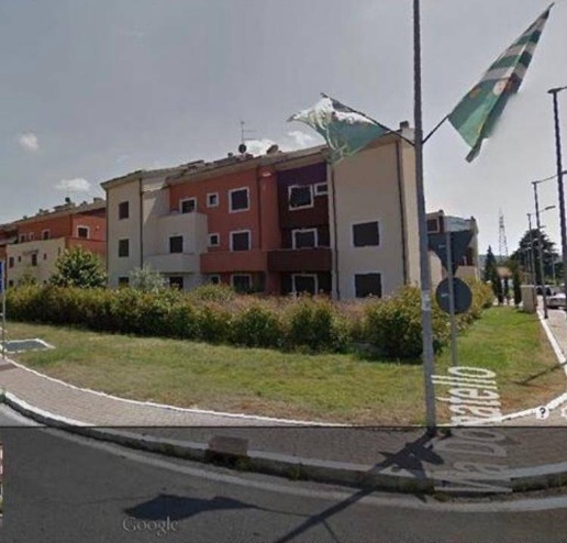 appartamento in vendita ad Arezzo in zona Zona Le Pietre