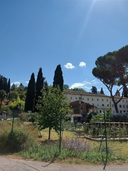casa indipendente in vendita ad Arezzo in zona Zona Le Pietre