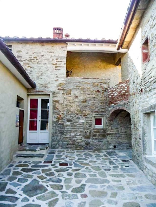 appartamento in vendita ad Arezzo in zona Marcena