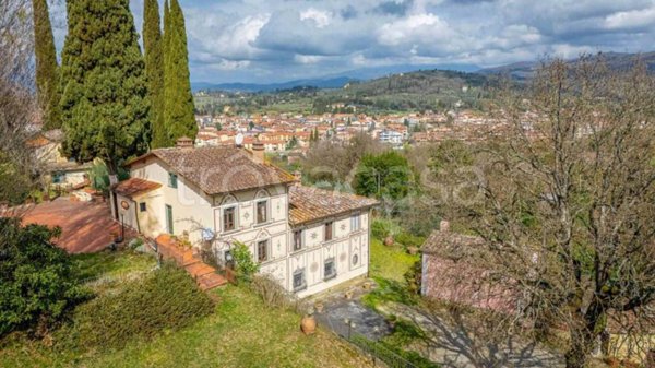 casa indipendente in vendita ad Arezzo in zona Centro Città