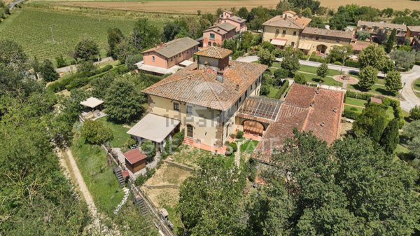 casale in vendita ad Arezzo