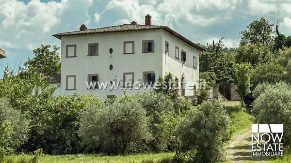 casa indipendente in vendita ad Arezzo in zona Agazzi