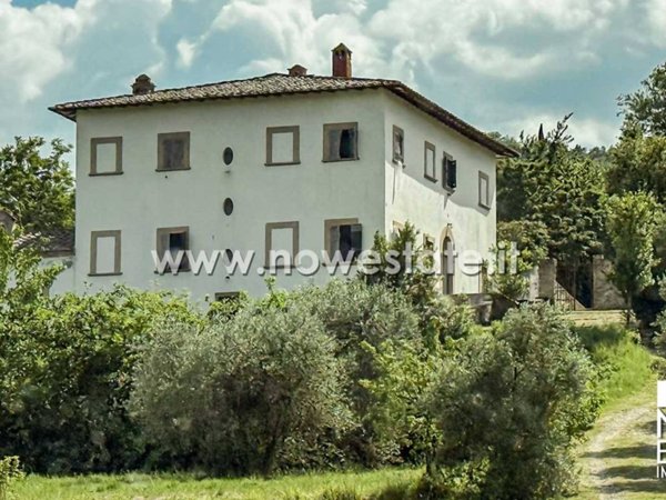 casa indipendente in vendita ad Arezzo in zona Agazzi