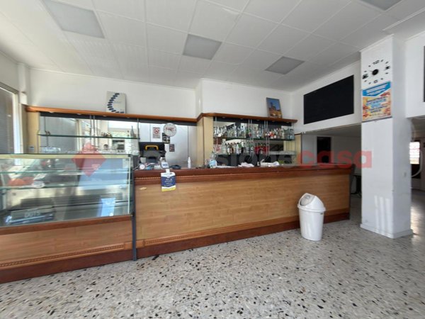 negozio in vendita ad Arezzo in zona Giotto/XXV Aprile
