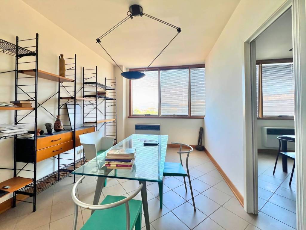 ufficio in vendita ad Arezzo in zona Centro Città