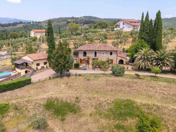 casa indipendente in vendita ad Arezzo in zona Chiassa-Tregozzano