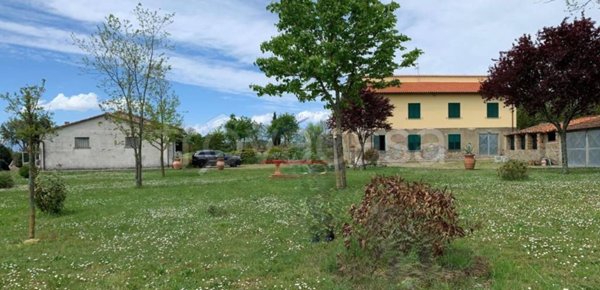 appartamento in vendita ad Arezzo in zona Puliciano