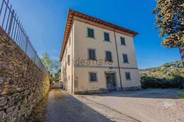 casa indipendente in vendita ad Arezzo