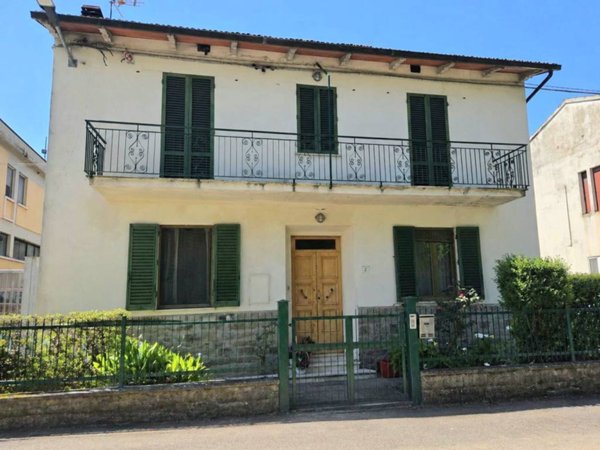 casa indipendente in vendita ad Arezzo