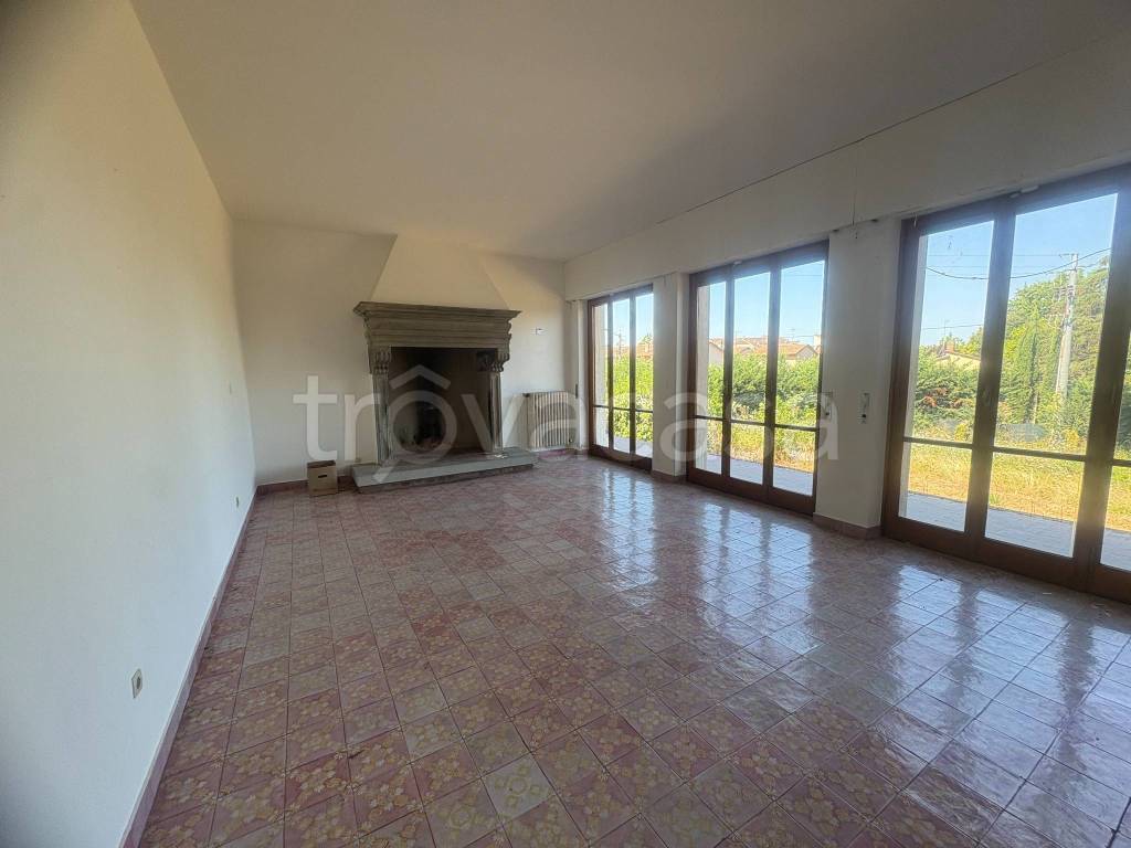 casa indipendente in vendita ad Arezzo
