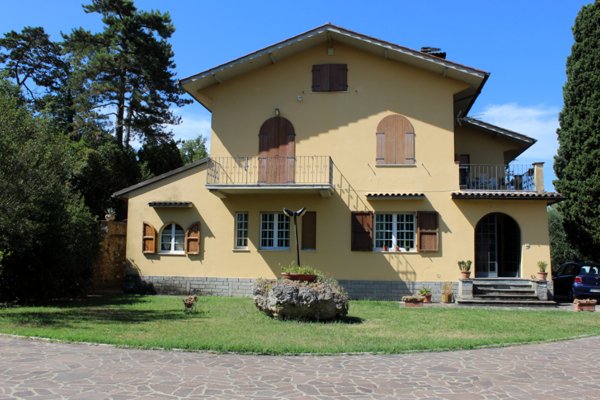 casa indipendente in vendita ad Arezzo
