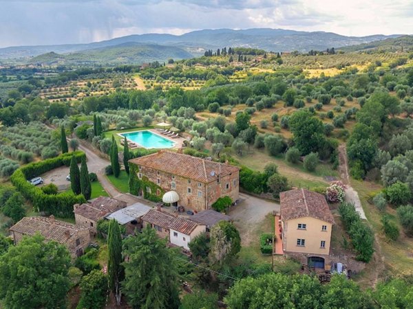 casa indipendente in vendita ad Arezzo in zona Piero della Francesca