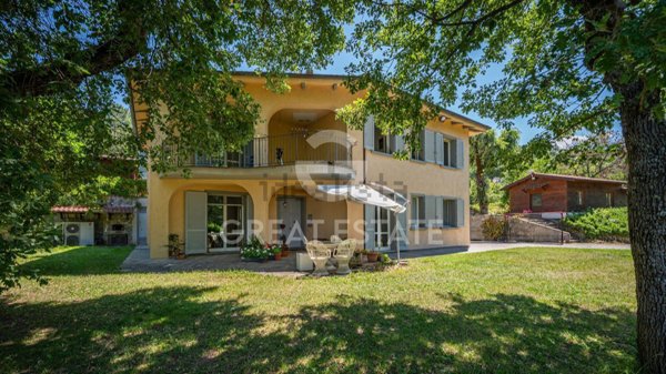 casa indipendente in vendita ad Arezzo in zona Santa Firmina
