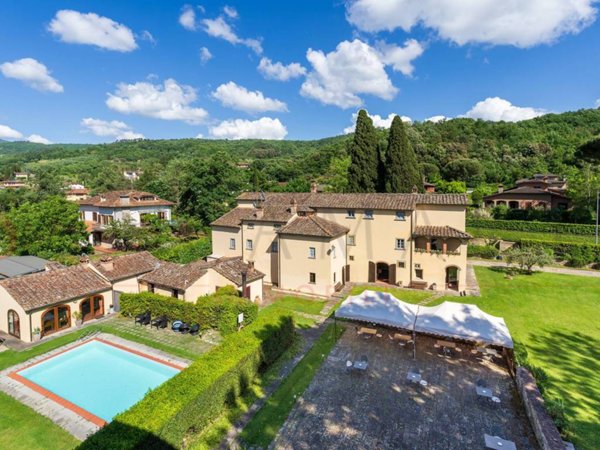 casa indipendente in vendita ad Arezzo