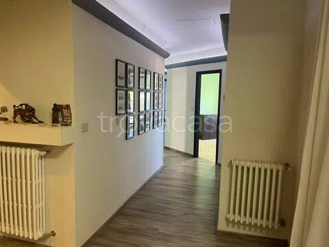 ufficio in vendita ad Arezzo