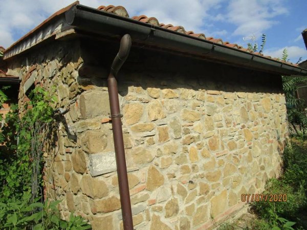 casa indipendente in vendita ad Arezzo in zona Rigutino