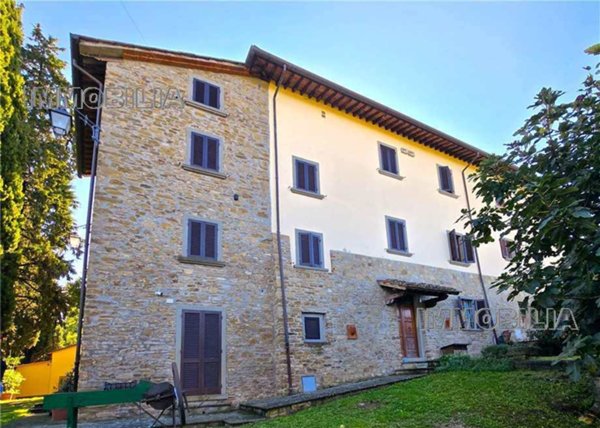 casa indipendente in vendita ad Arezzo in zona Tregozzano