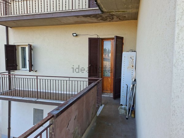 appartamento in vendita ad Arezzo in zona Antria