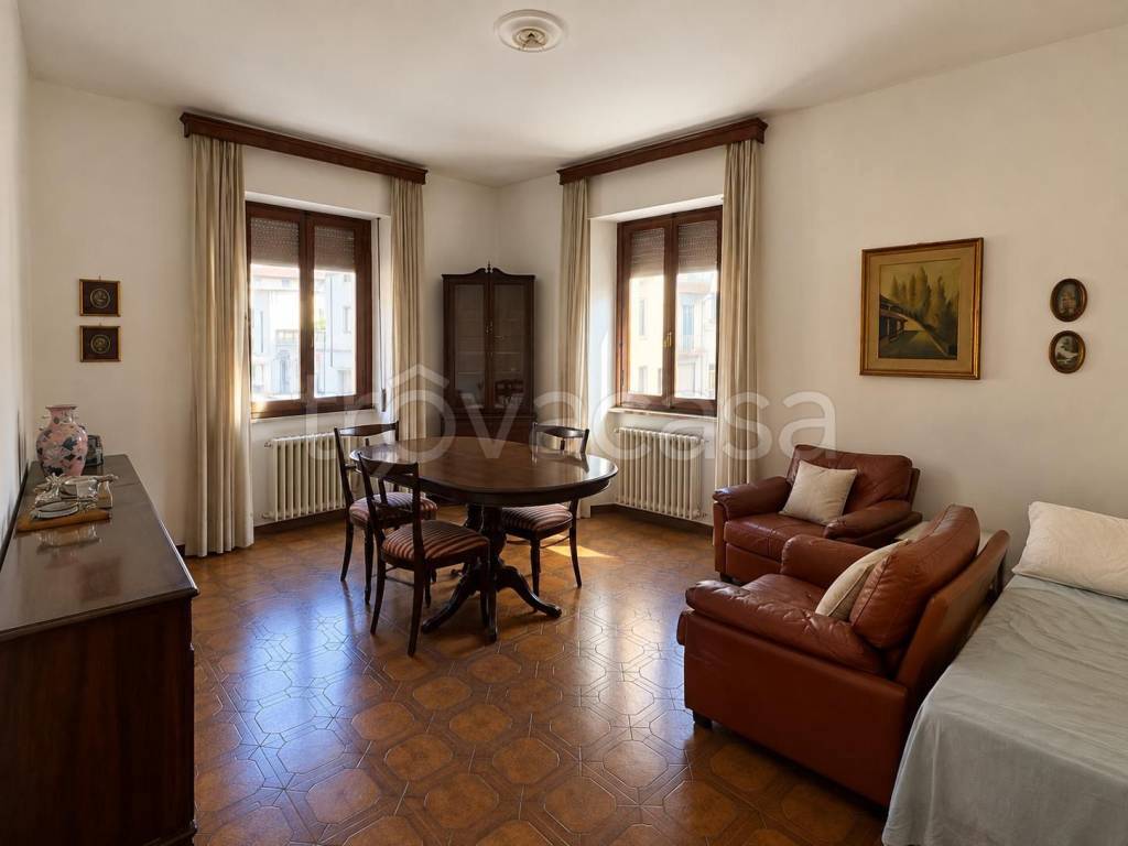 appartamento in vendita ad Arezzo in zona Vittorio Veneto