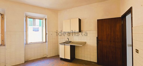 casa indipendente in vendita ad Arezzo in zona Centro Città