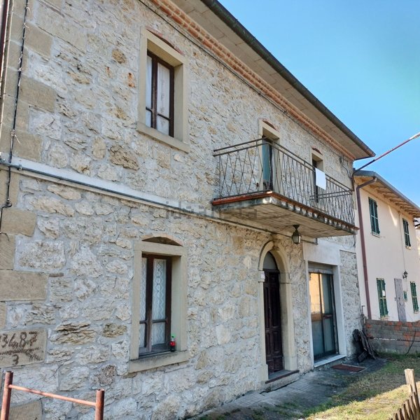 casa indipendente in vendita a Badia Tedalda