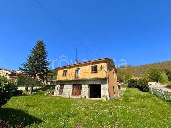 casa indipendente in vendita a Badia Tedalda in zona Fresciano