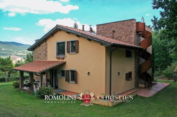 casa indipendente in vendita a Bibbiena