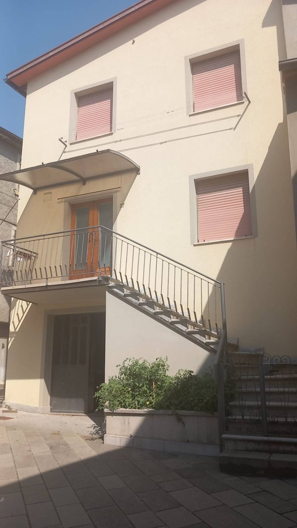 casa indipendente in vendita a Bibbiena in zona Soci