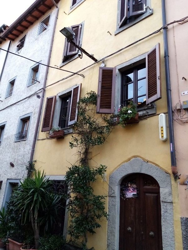 casa indipendente in vendita a Bibbiena in zona Soci