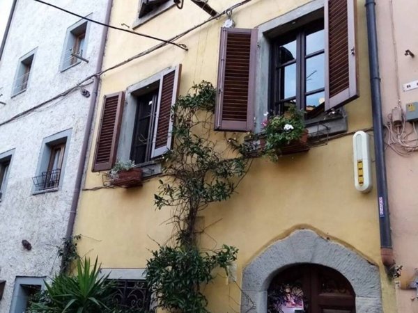 casa indipendente in vendita a Bibbiena in zona Soci