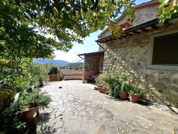 casa indipendente in vendita a Bibbiena