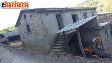 locale di sgombero in vendita a Bibbiena in zona Marciano